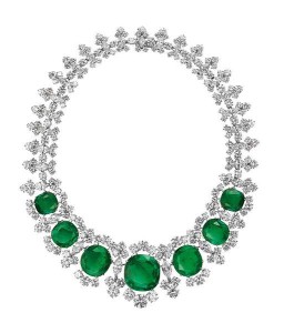Necklace with emeralds and diamonds