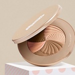 Get it Now: La Mer The Bronzing Powder